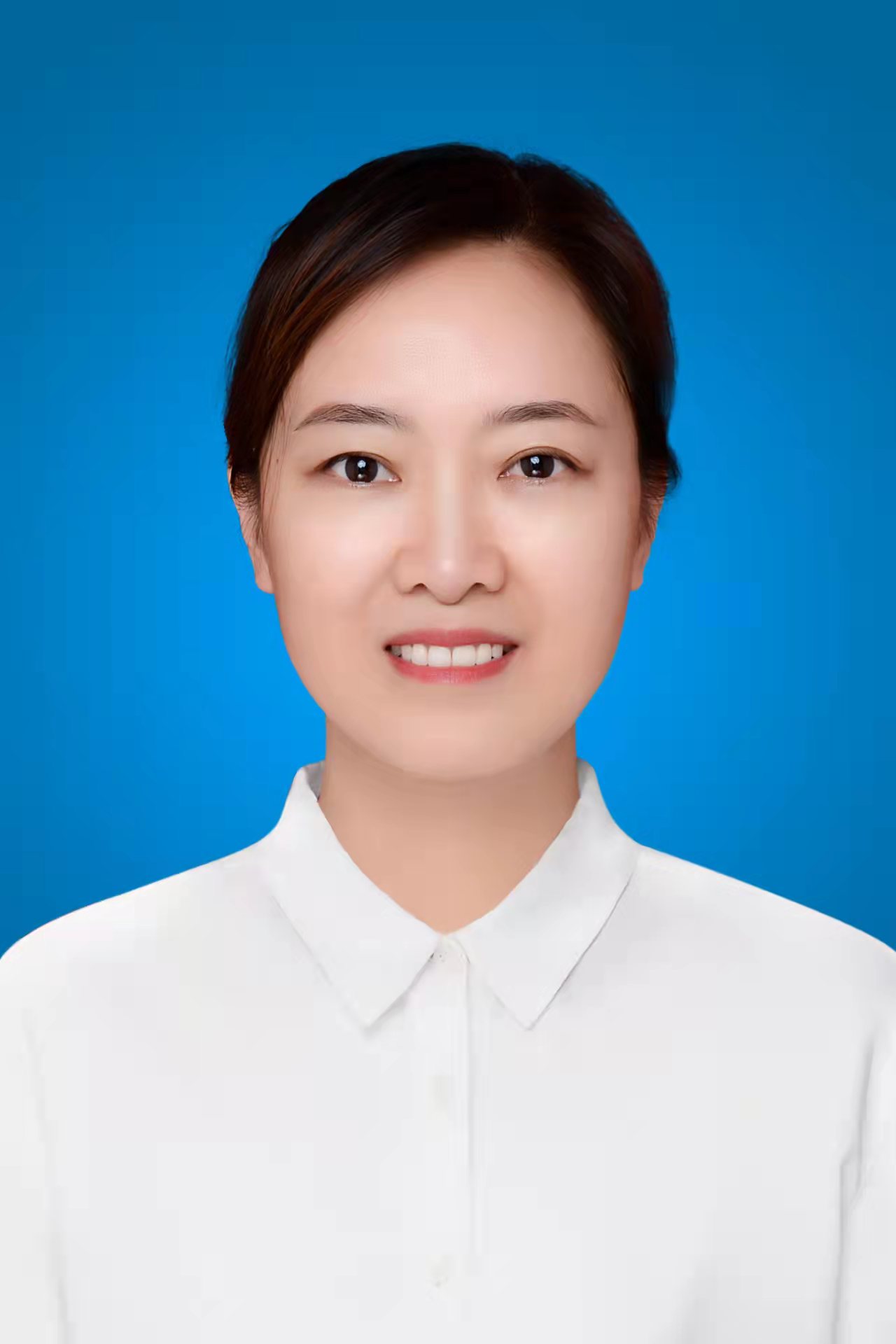 杨 丽